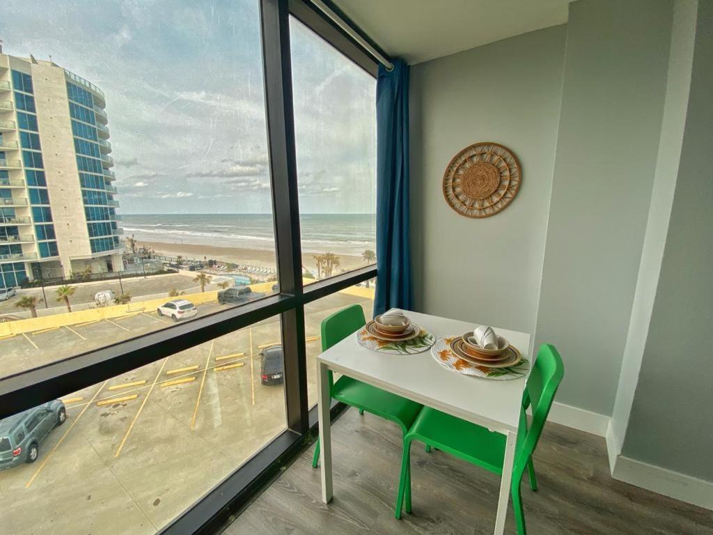 Ocean Side Inn Studios Дейтона-Бич Экстерьер фото